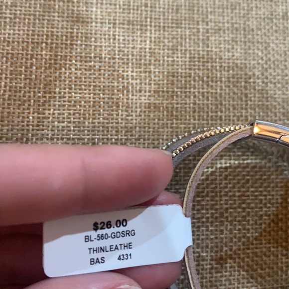 Two layered bracelets. Leopard print and silver - Picture 9 of 9